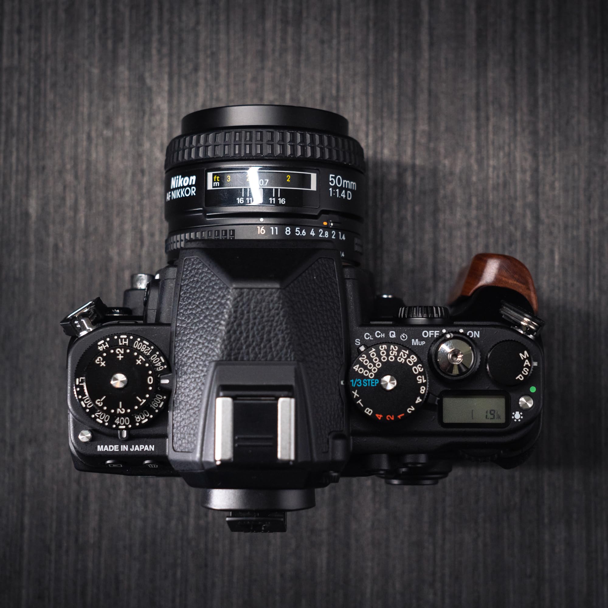 Amazon | 木製ウッドハンドグリップLホルダーニコンDFカメラ合金